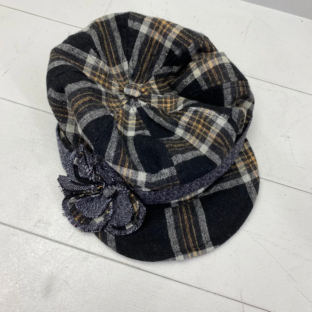 Y2K Trixie Plaid Newsboy Hat Womens Flower Accent Black Tan Wool Blend Mall Brat